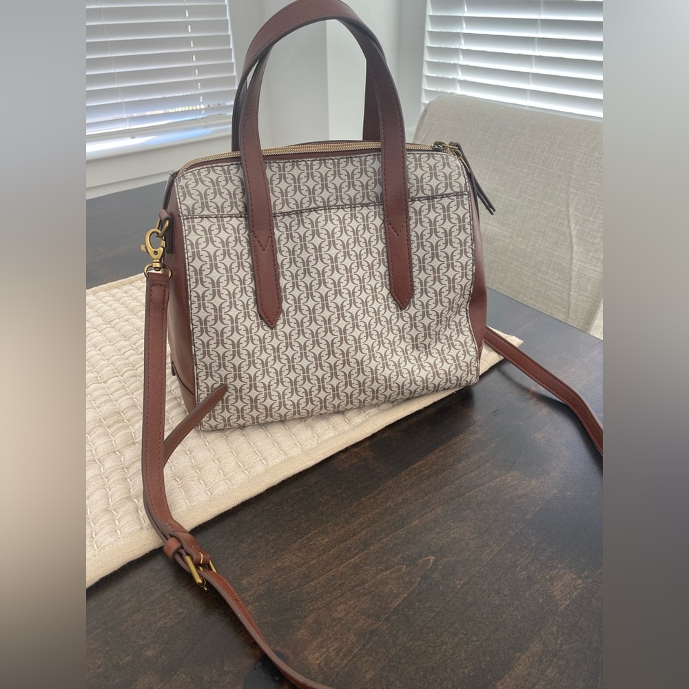 Fossil Sydney Satchel in Beige/Brown